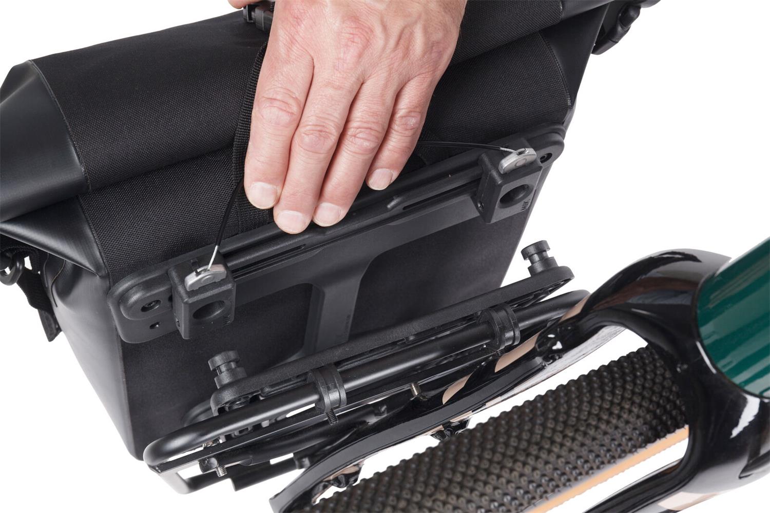 18263 Basil Navigator Waterproof M MIK studs singl