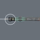 The precision zone directly above the blade gives the user a better feel for the right rotation angle during fine adjustment work.