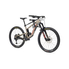 1_1_pro_seat_gen2_right_45_white_background (1)