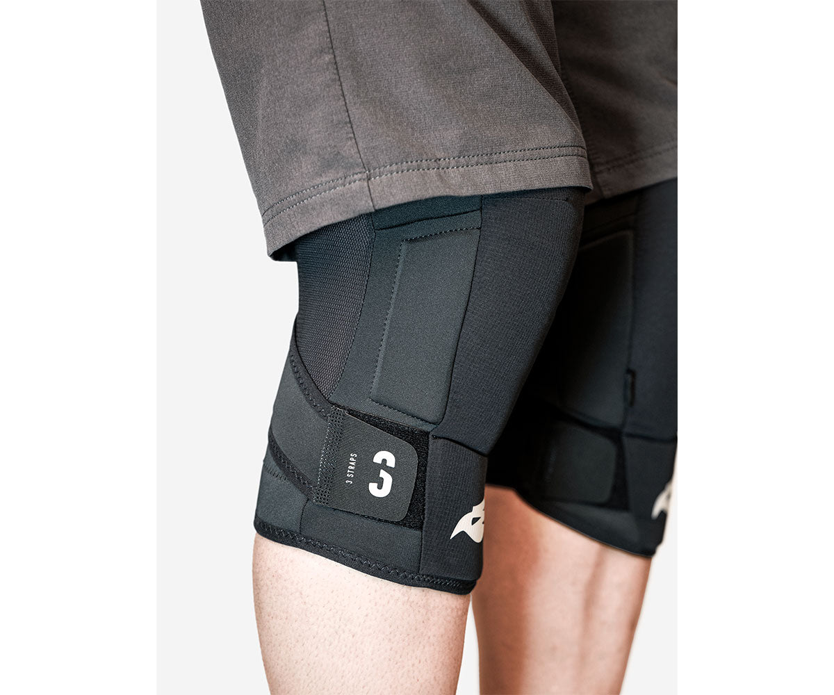 Bluegrass 3Straps Knee Guards Black 1
