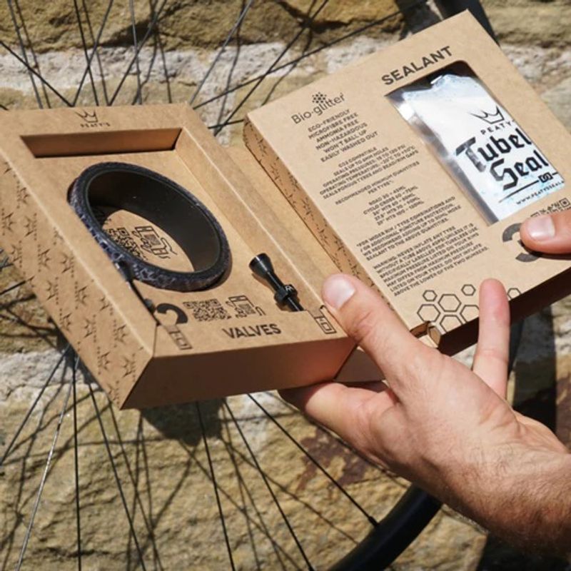 Peatys Holeshot Tubeless Conversion Kit 1