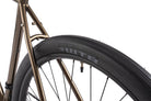 10_BT_MY24_Audax_metallic_dark_brown_web_10