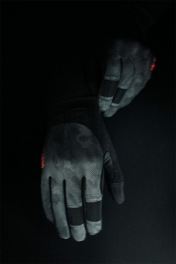 Bluegrass React Gloves Grey 5