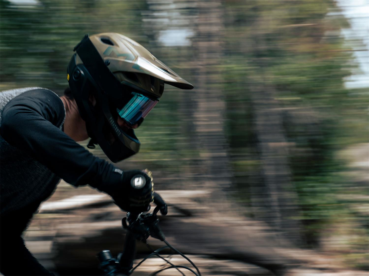 MET Parachute MIPS 10