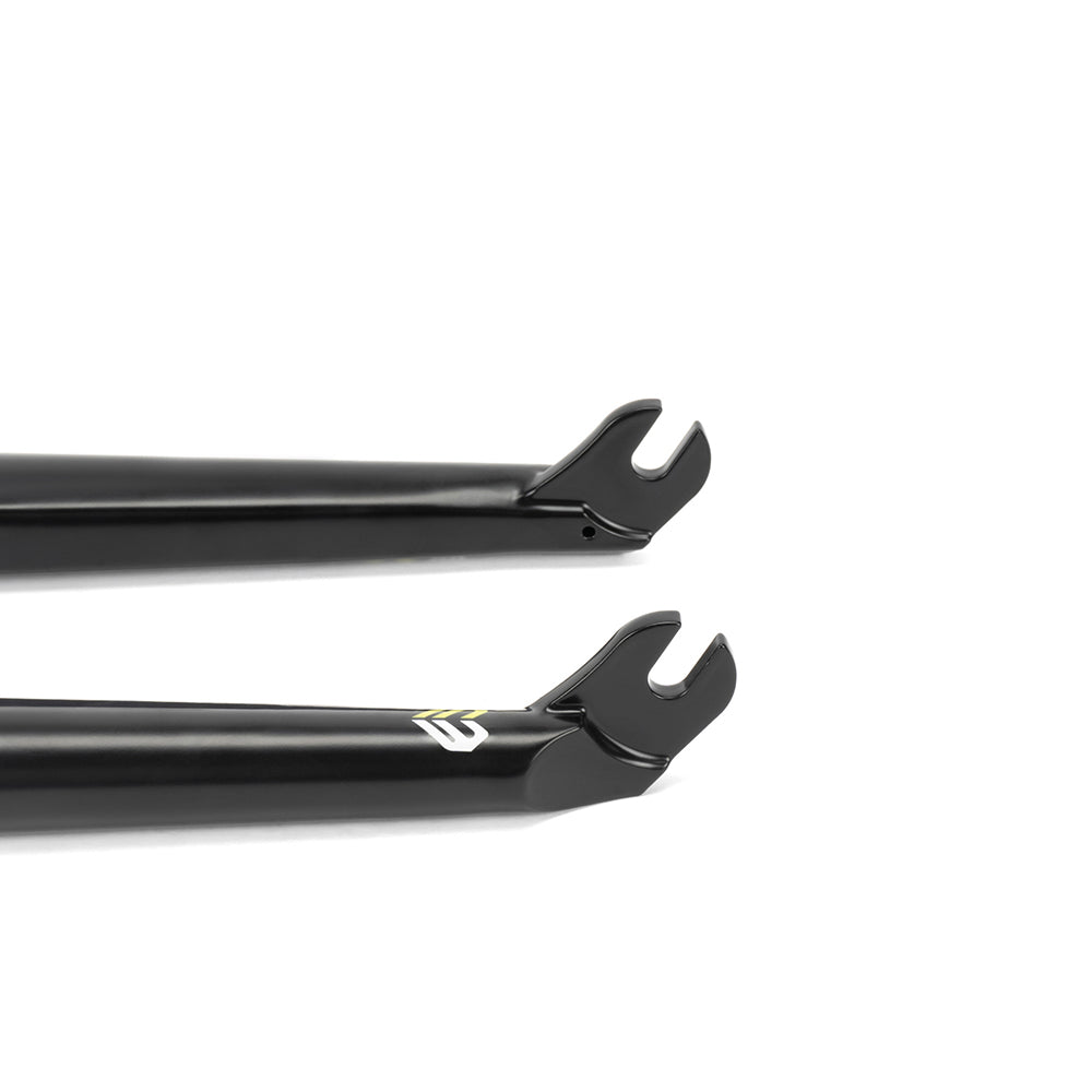 Eclat Storm Fork - Jordan Godwin Hydroformed 1 piece Fork Leg 20mm Offset 3/8" Dropout Black